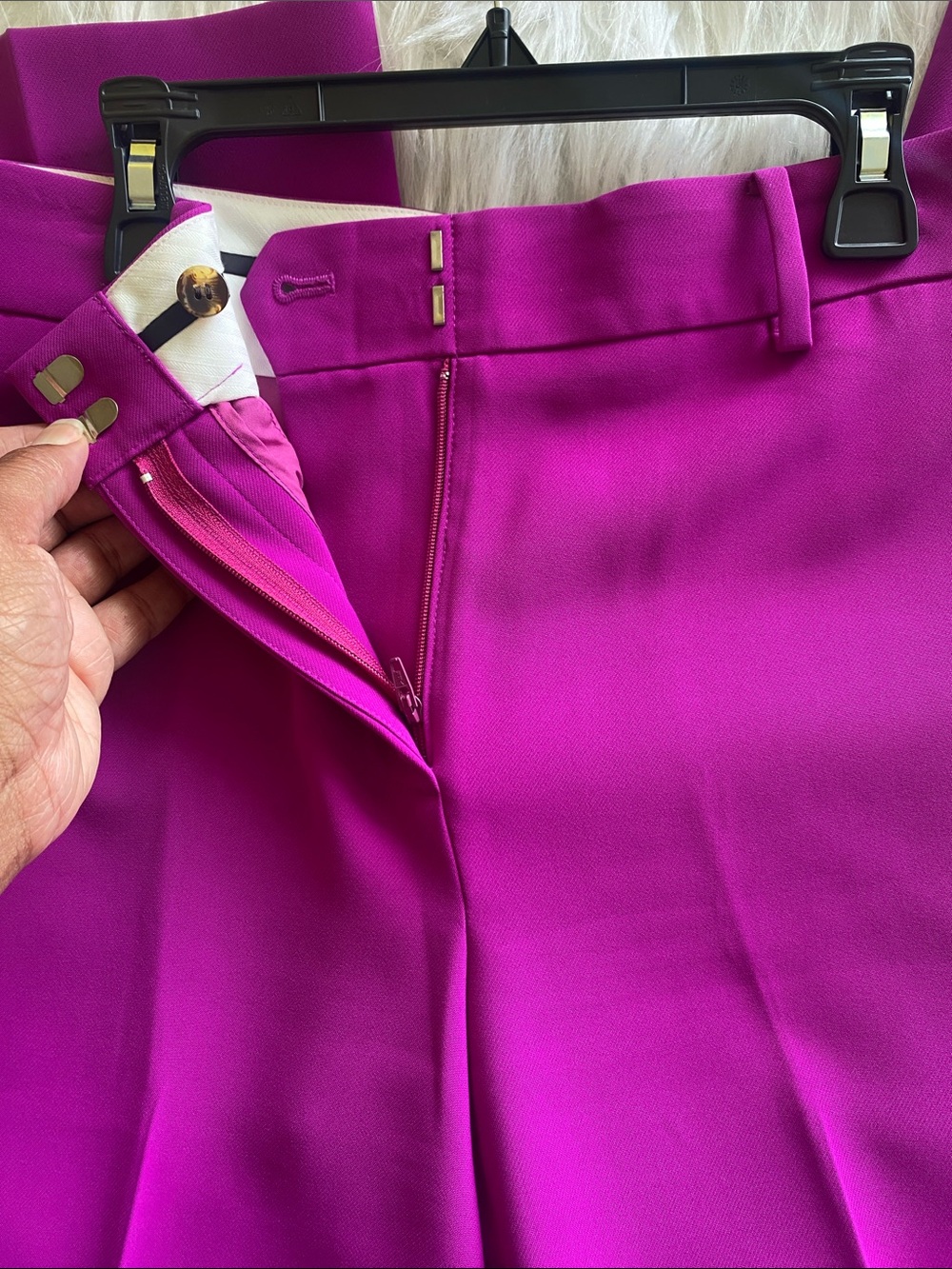 Ann Taylor Wide-Leg Dress Pants in Vivid Fuchsia - Picture 4 of 6